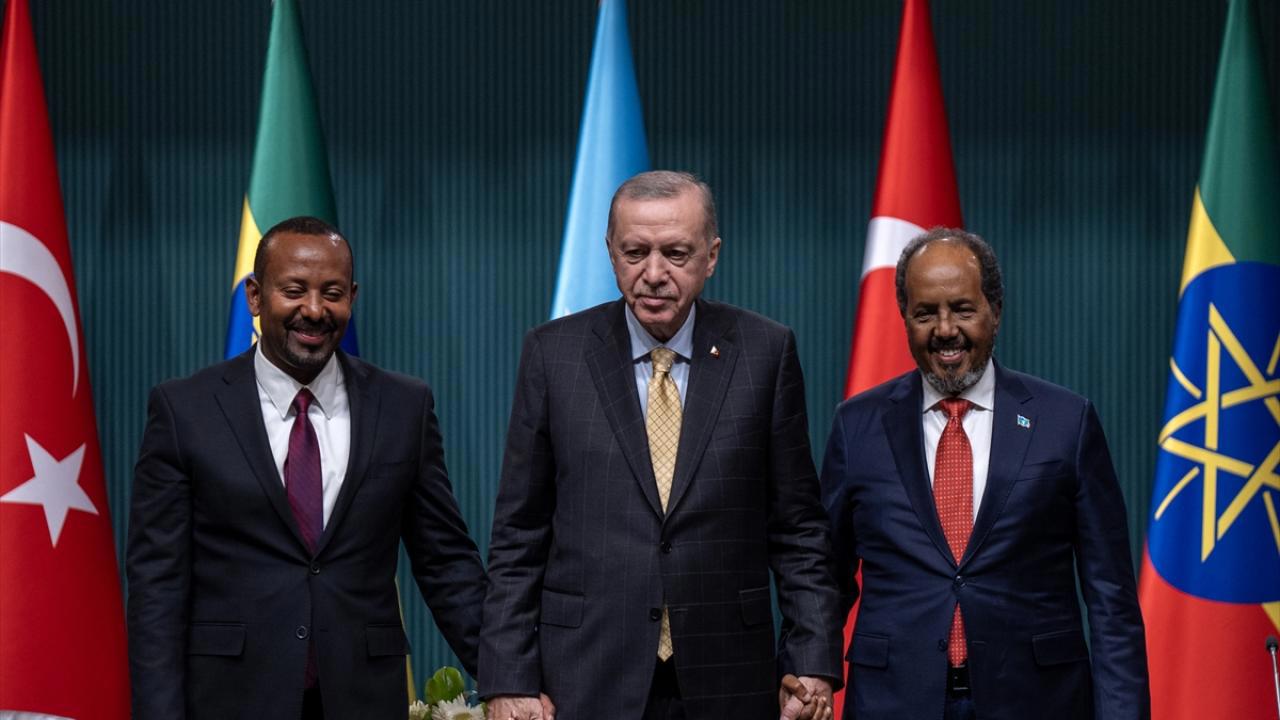 Türkiye'nin Aracılığıyla Somali-Etiyopya Gerginliği Çözüldü