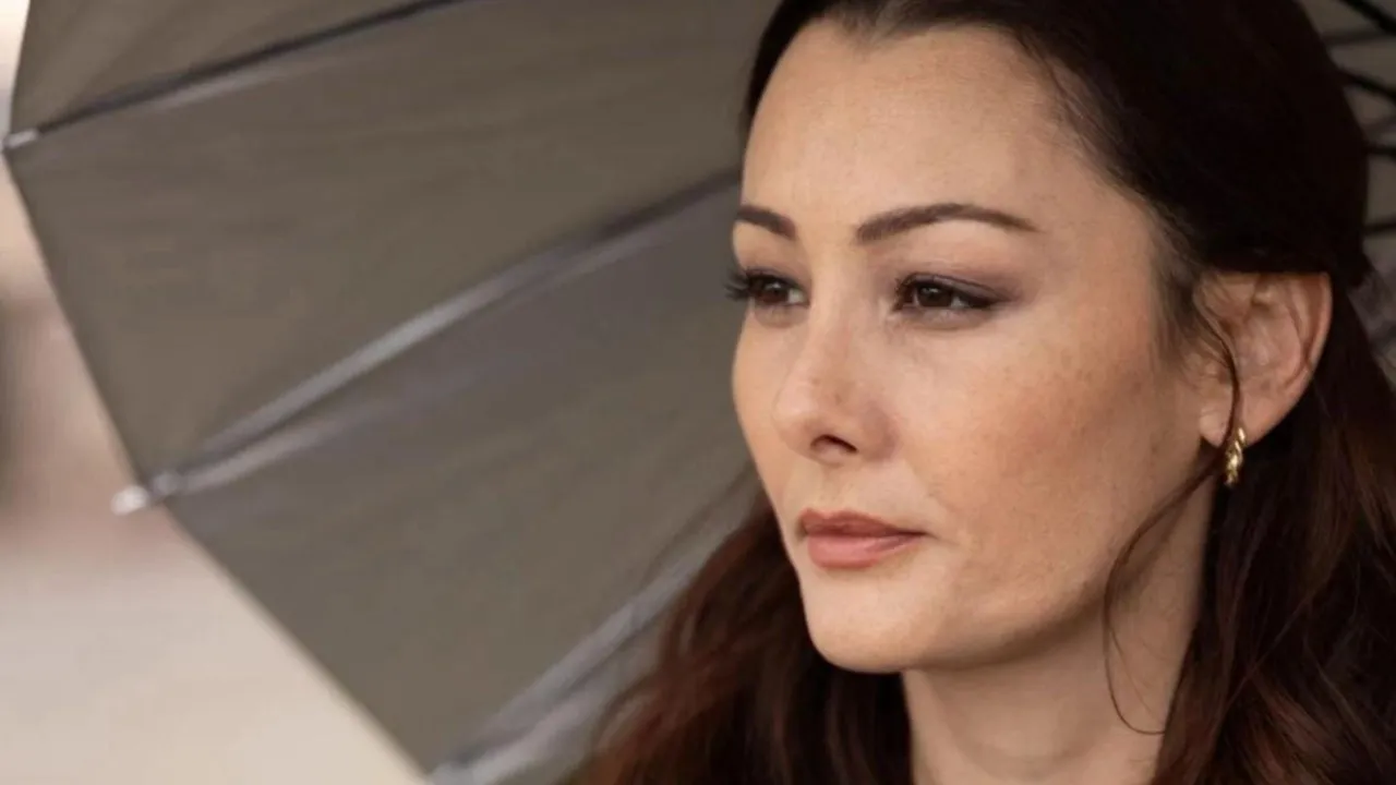Kar Çiçekleri Dizisine Nur Yazar Dahil Oldu: Peki Nur Yazar Kimdir?