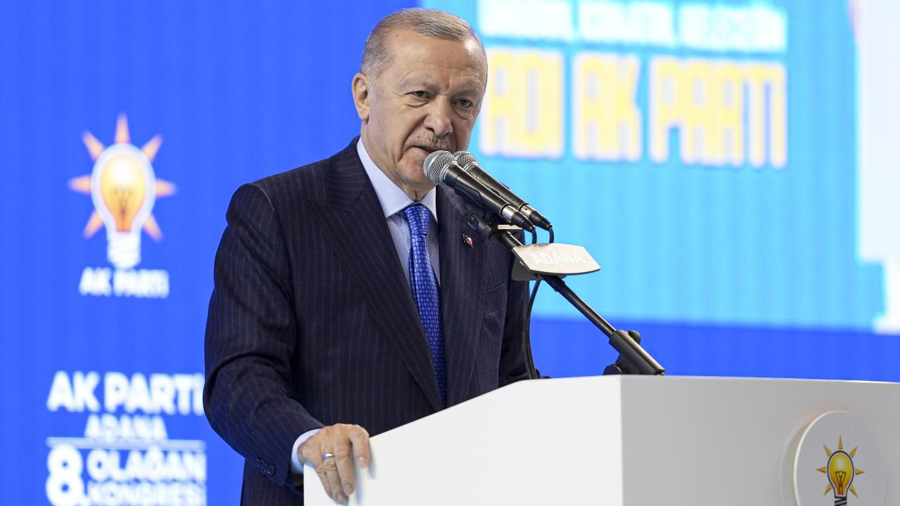 Erdoğan'dan Özel'e: Esenyurt ve Beşiktaş'taki Haberlerden Haberin Yok mu?