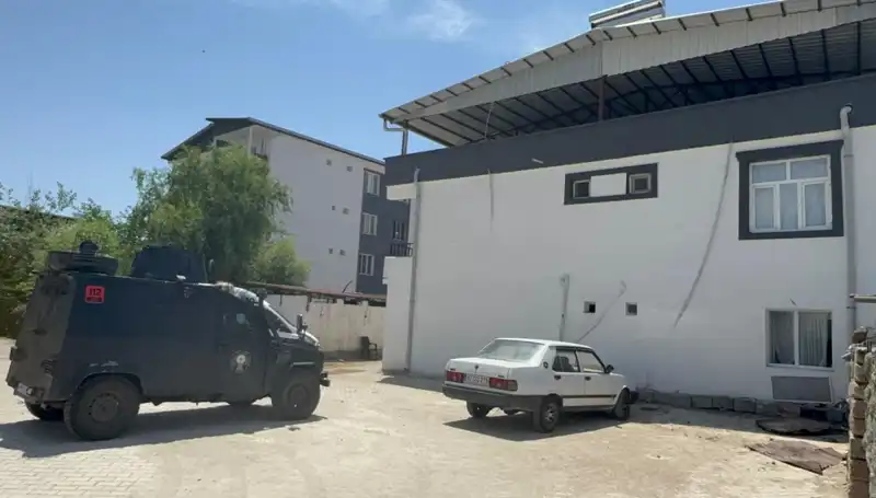 Babalar Günü’nde Sıra Dışı Olay: Çekiçle Babasına Saldıran Genç Korkuttu