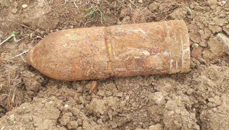 Çanakkale'de Şok Eden Keşif: Patlamamış Top Mermisi Bulundu!