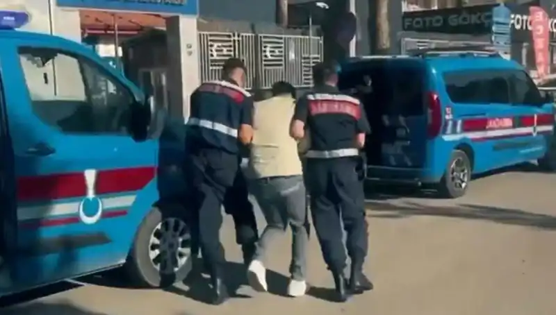 10 İlde Suç Örgütlerine Dev Operasyon: 74 Gözaltı