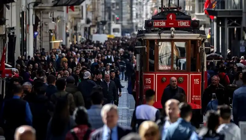 Türkiye'nin Nüfusu Yükseldi: Yeni Rakamlar ve Gelecekteki Beklentiler