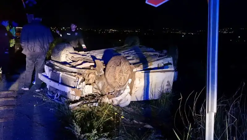 Otomobil Kazasında Tüyler Ürperten Kaza: 1 Ölü, 3 Yaralı