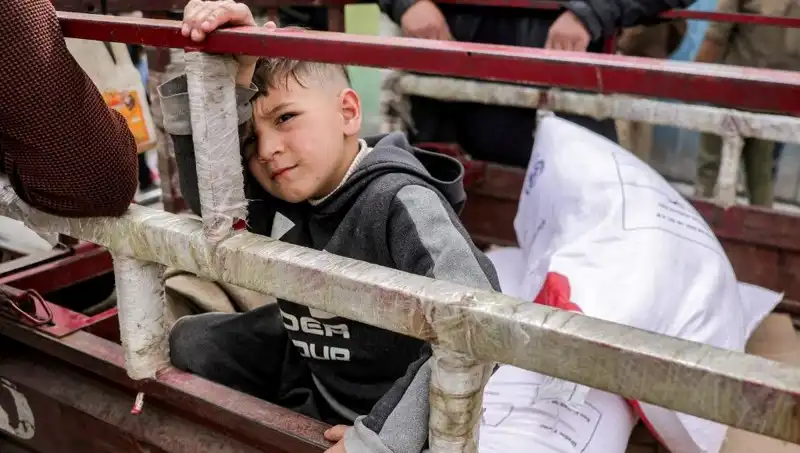 Gazze'de Un Krizi: Fırınlar Kepenk İndiriyor, Halk Açlıkla Savaş Veriyor