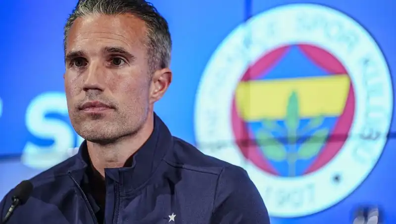 Robin van Persie, Fenerbahçe'nin Avrupa'daki Şansını Yüzdeyle Değerlendirdi